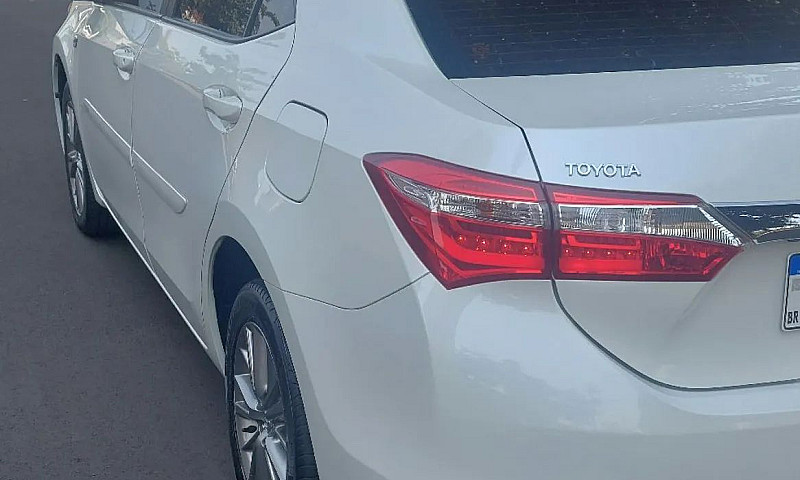 Toyota Corolla Xei 2...