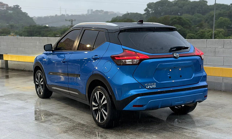 Nissan Kicks Exclusi...