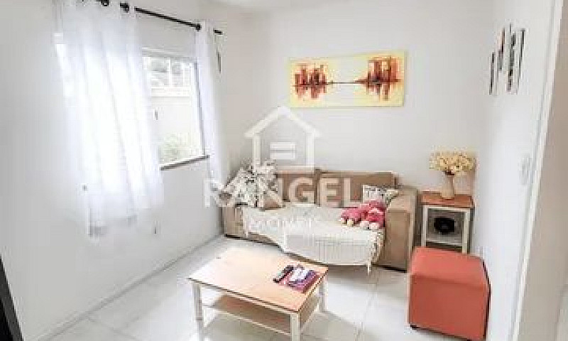 Excelente Casa Dentr...