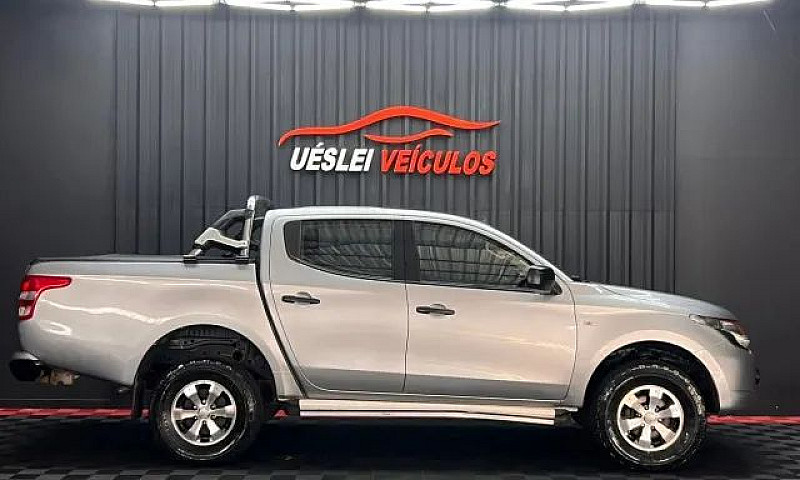 Mitsubishi L200 Trit...