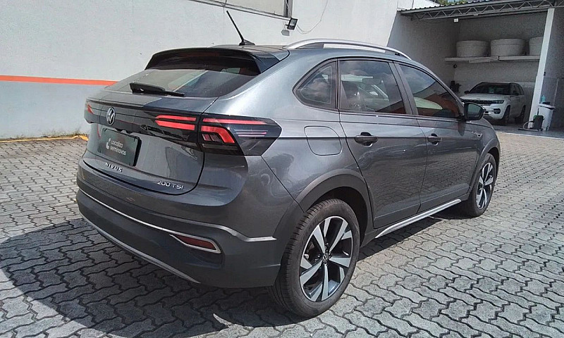 Volkswagen Nivus Hig...