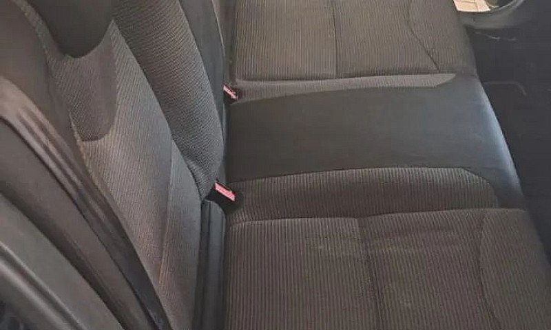 Peugeot 408 Sedan Al...