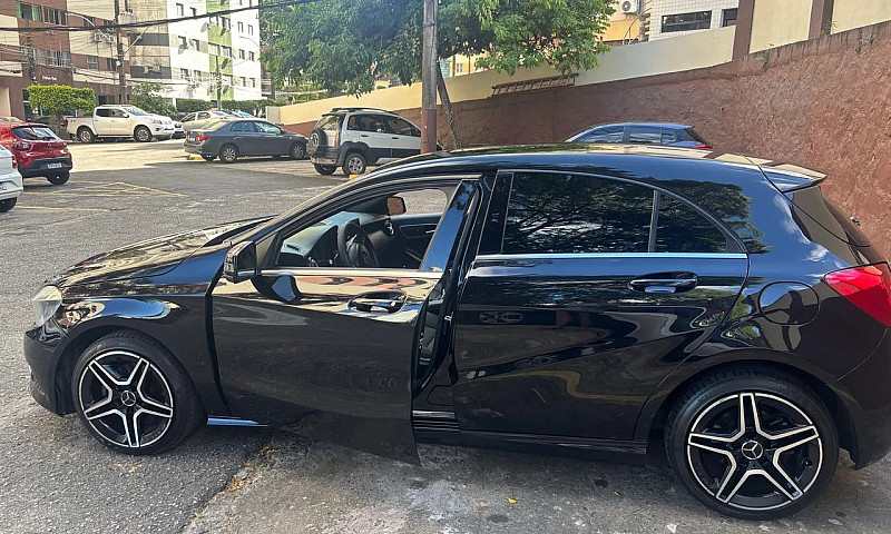 Mercedes-Benz Classe...
