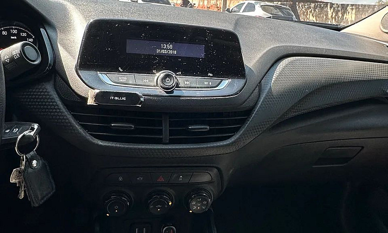 Chevrolet Onix Hatch...