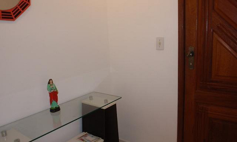Alugo Um Apartamento...
