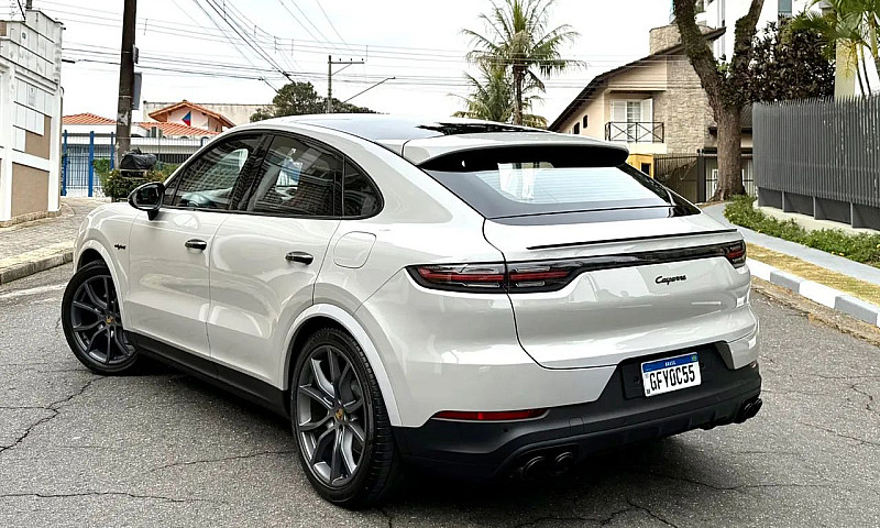 Porsche Cayenne Coup...