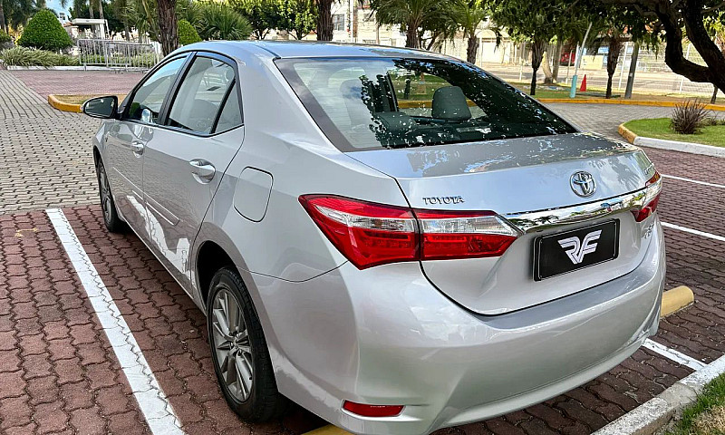 Toyota Corolla Xei 2...