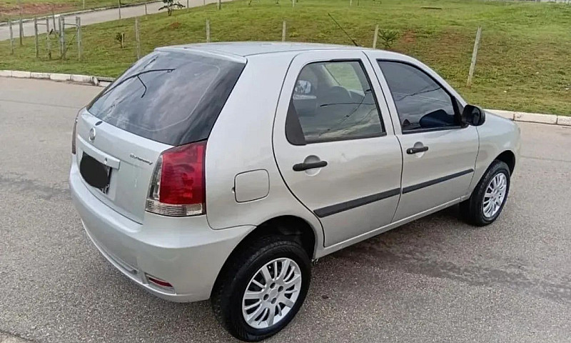 Fiat Palio 1.0 Econo...