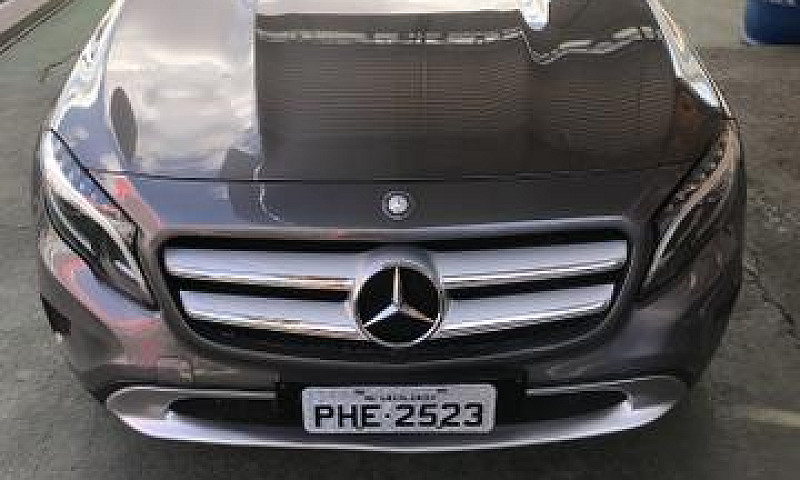 Mercedes Gla 200...