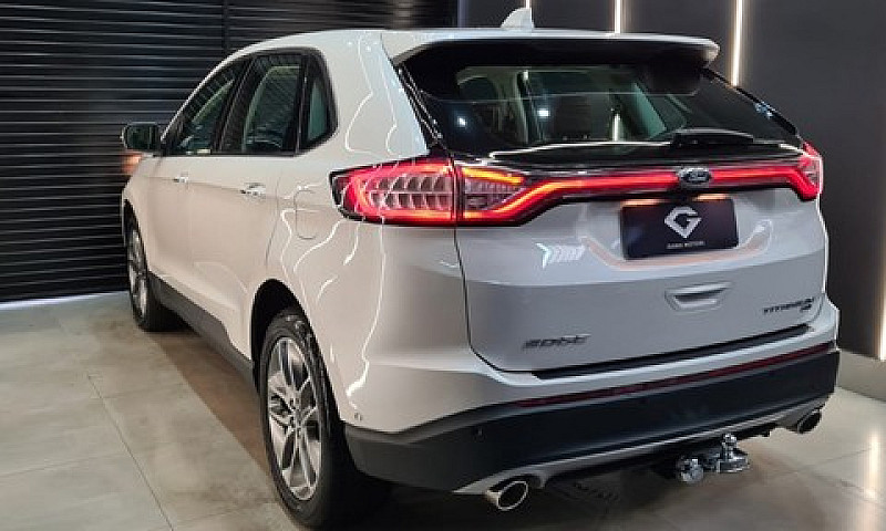 Ford Edge Titanium 2...