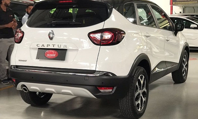 Captur 1.6 Bose Xtro...