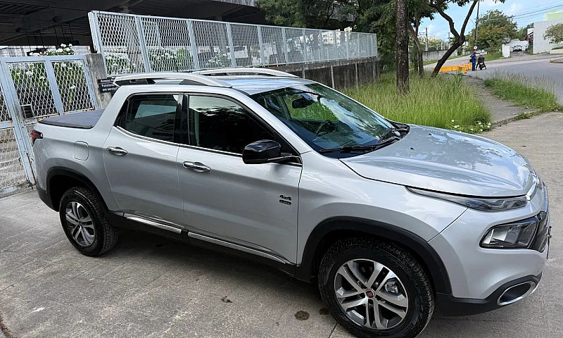 Fiat Toro Volcano 2....