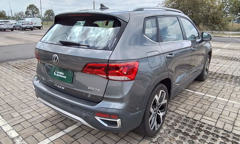 Volkswagen Taos High...