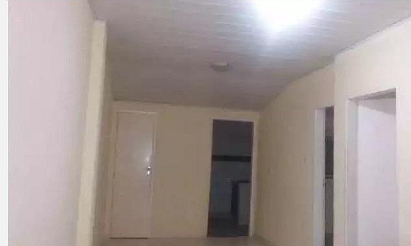 Alugo Casa 2/4 Pitua...
