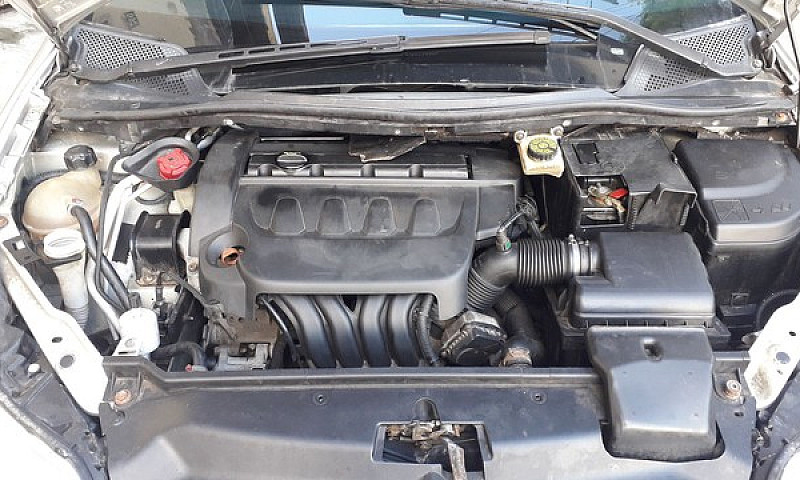C4 Hacth Automático ...