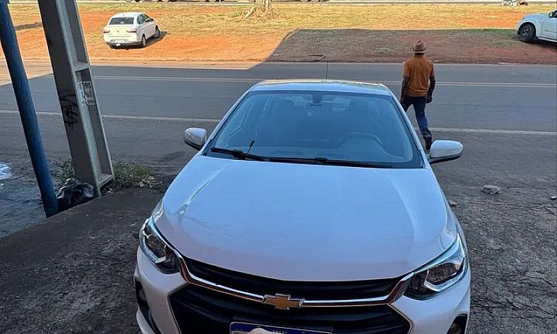 Ônix Sedan Plus 1.0 ...