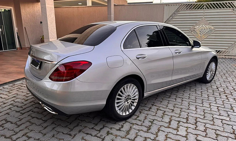 Mercedes-Benz C180 E...