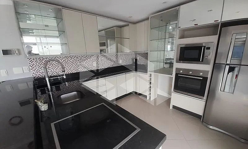 Triplex Mobiliado De...