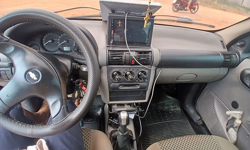 Chevrolet Classic Li...