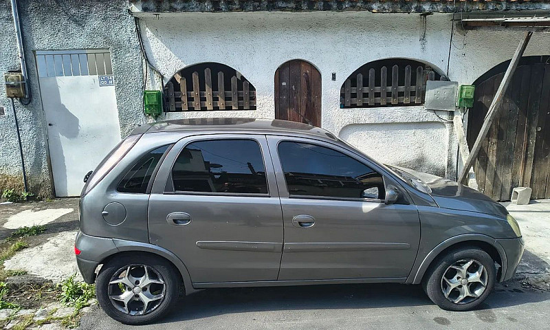 Chevrolet Corsa Hat....