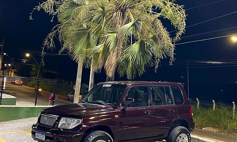 Mitsubishi Pajero Tr...