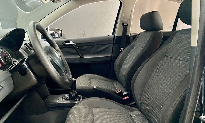 Polo Sedan (Flex) 1....