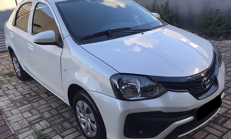 Etios X Sedan 1.5 Ma...