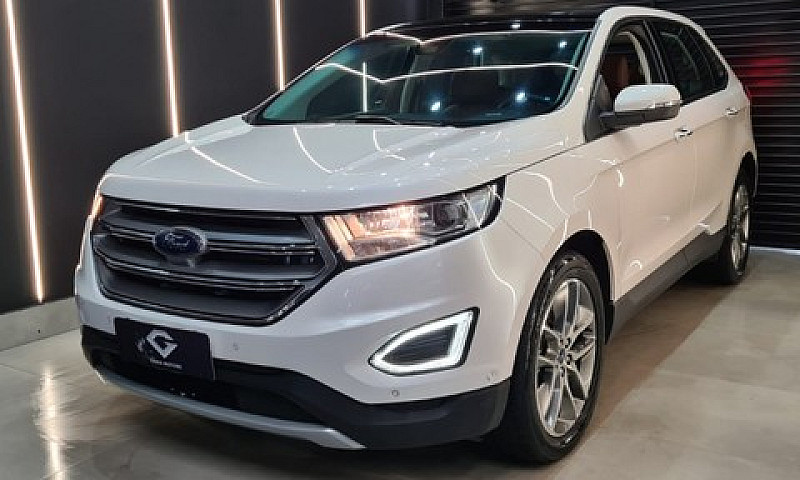 Ford Edge Titanium 2...