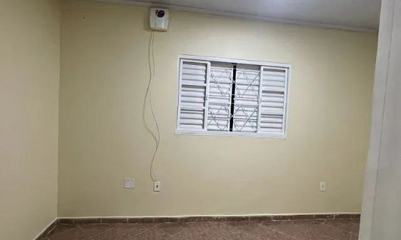 Vendo Uma Ótima Casa...