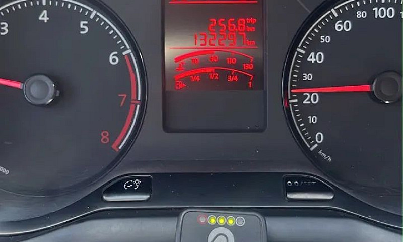 Volkswagen Voyage 1....