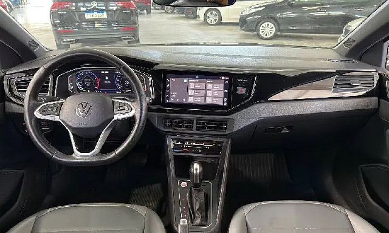 Volkswagen Nivus Hig...