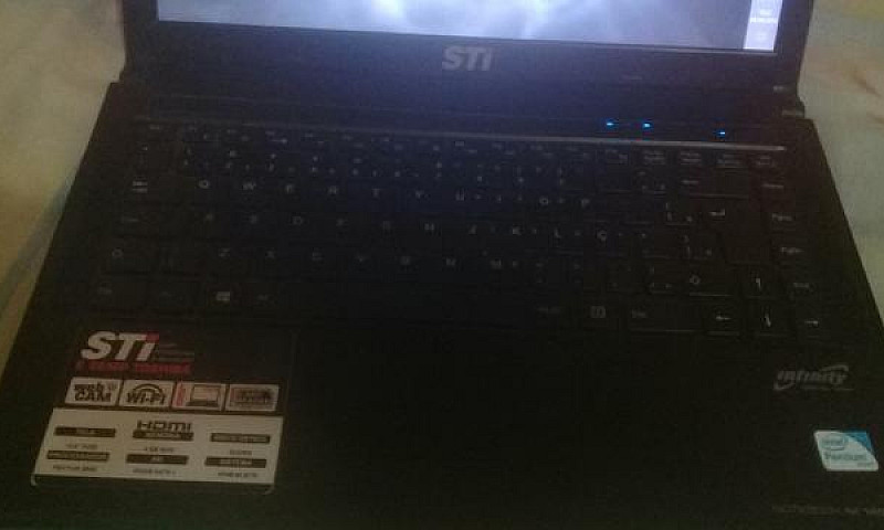 Notebook Toshiba...