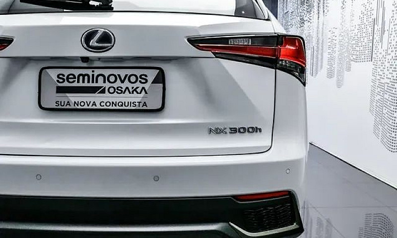 Lexus Nx 300H 2.5 16...