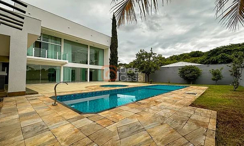 Casa Com 4 Suítes E ...
