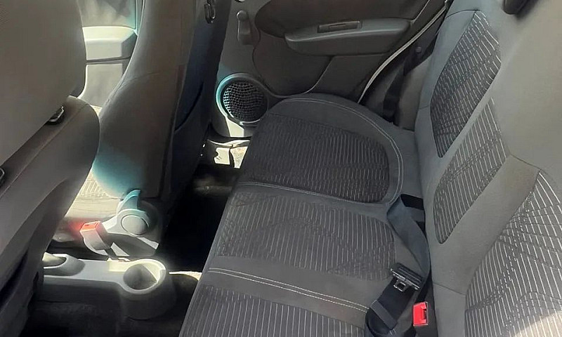 Fiat Palio Attractiv...