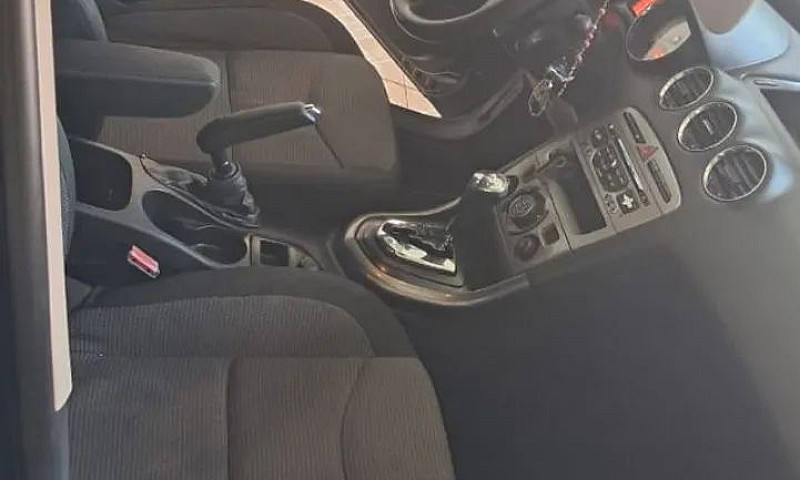 Peugeot 408 Sedan Al...
