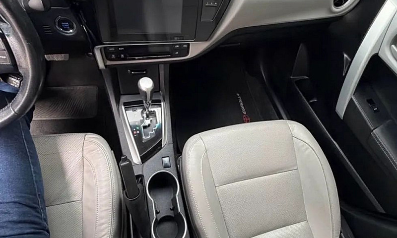 Toyota Corolla Xei 2...