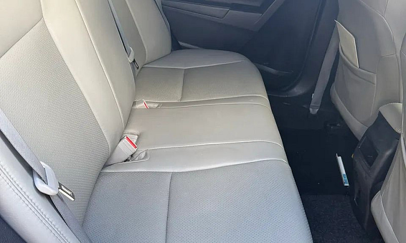 Toyota Corolla Gli 1...