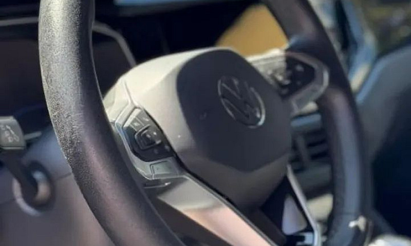 Volkswagen Nivus Hig...