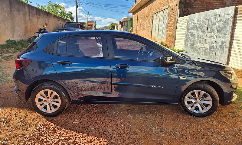 Chevrolet Onix Hatch...