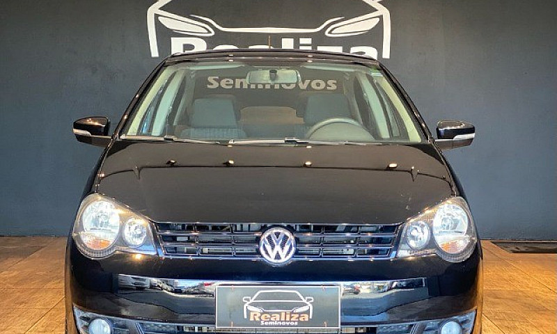 Polo Sedan (Flex) 1....