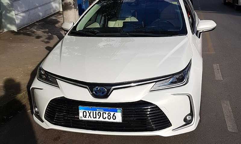 Corolla Altis Premiu...