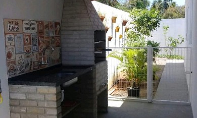 Linda Casa Em Condom...