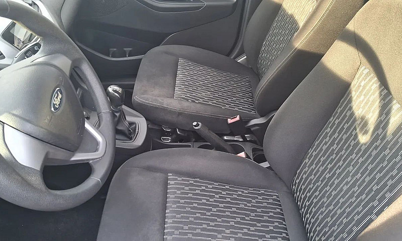 Ford Ka+ Sedan 1.0 T...