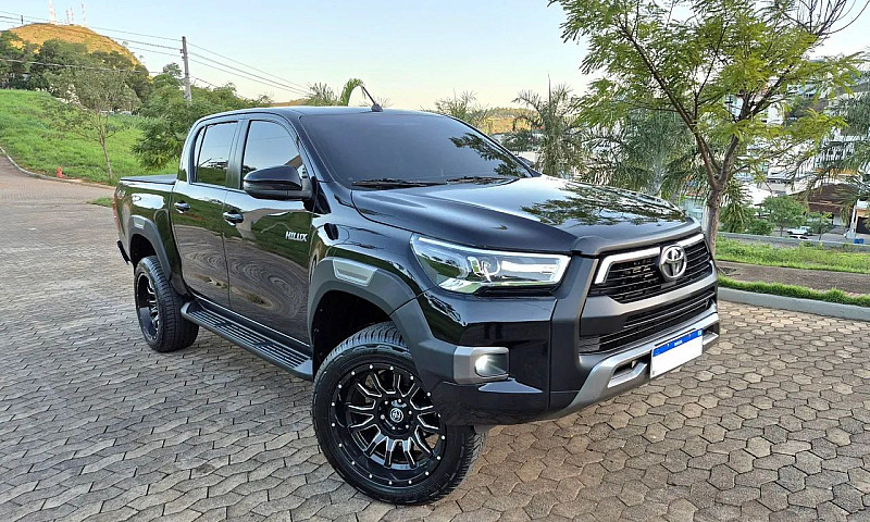 Toyota Hilux Cd Sr 4...