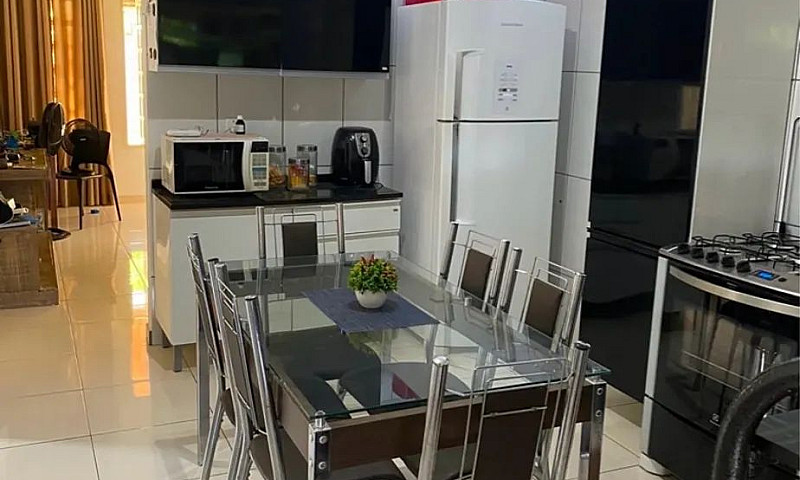 Vendo Casa No Bairro...