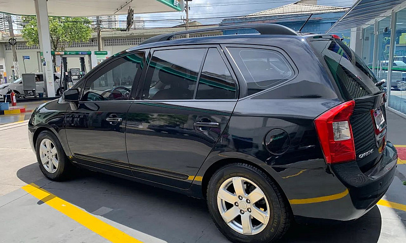 Kia Motors Carens Ex...