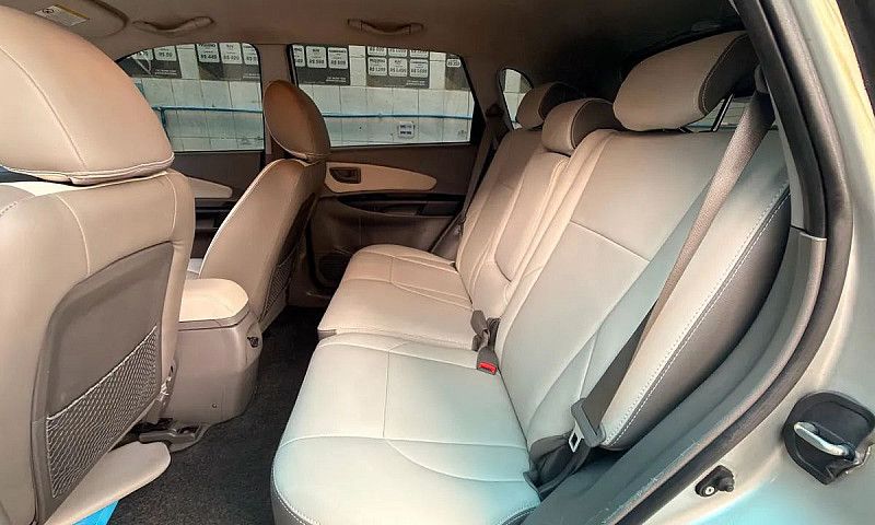 Hyundai Tucson 2.0 1...