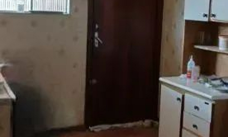 Casa Com 4 Dormitóri...