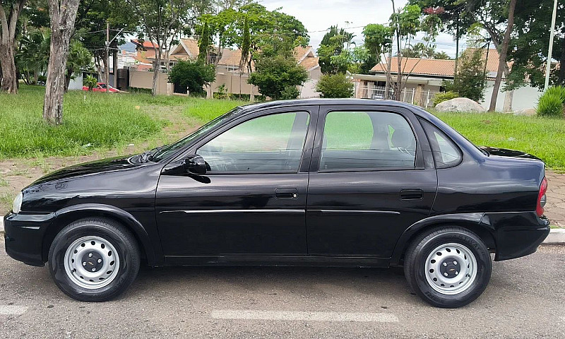 Chevrolet Corsa Seda...
